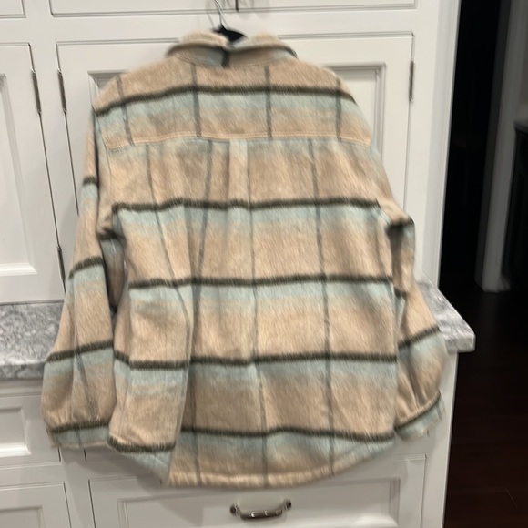 KarenKane thick shirt - Picture 5 of 8